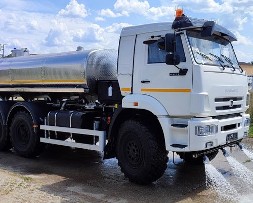 Drinking water tank AC 90.08 on KAMAZ 43118-A5 6x6 chassis Delivery date: 25.08.2022.