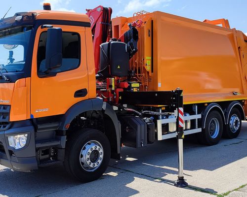 Garbage collection vehicle with a pressure plate of 16 m3 for the utility company in Podgorica  Date of delivery: 09.06.2022.