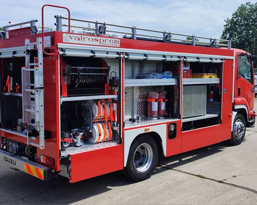 Emergency firefighting vehicle VP 3000-300 on ISUZU F14 chassis, one vehicle delivered to the Department for Emergency Situations of the Ministry of Internal Affairs of Serbia.Date of delivery 08/23/2023.